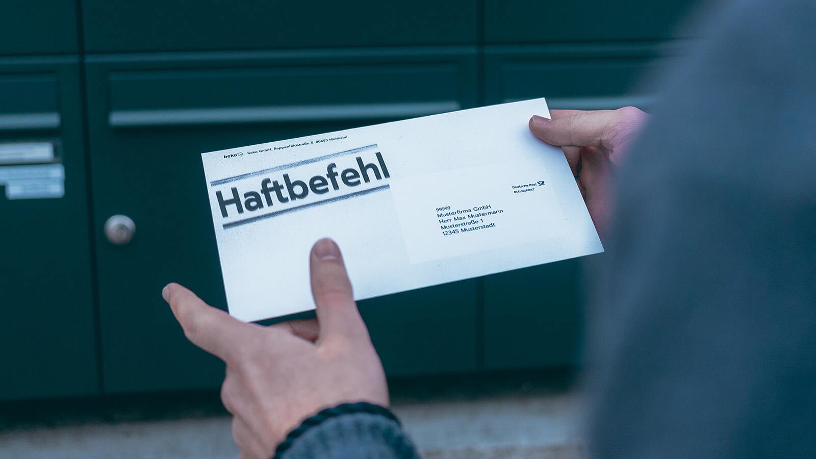 Überraschung am Briefkasten. Endlich mal einen Haftbefehl bekommen 🤩
